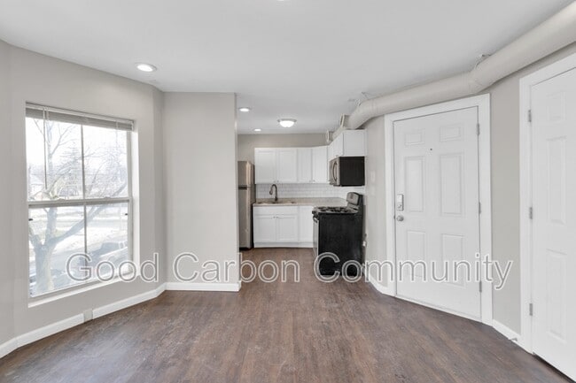 Building Photo - 194 Herkimer St