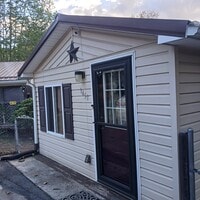 Building Photo - 1451 Stanaford Rd