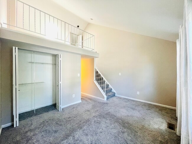 Building Photo - 9516 Dunbrook Ct