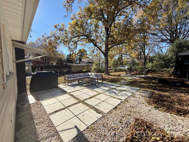 Building Photo - 120 S East Ave