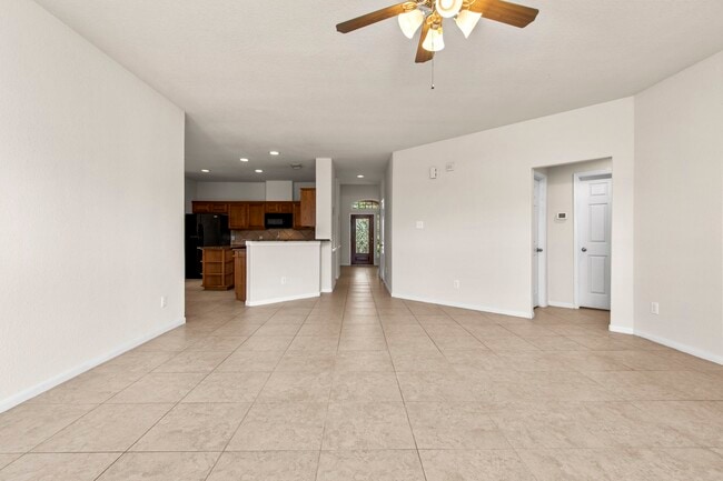 Building Photo - 7710 Trail Hollow