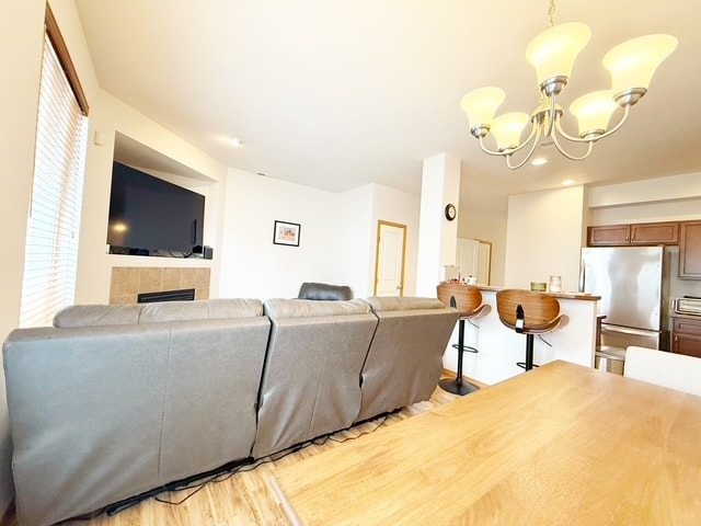 Building Photo - 317 NE Miramar Cir