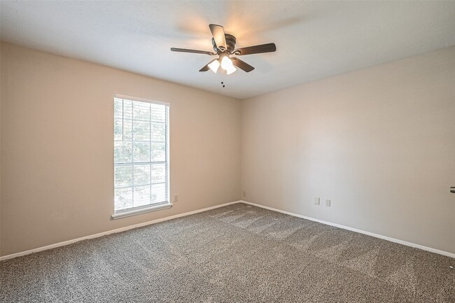 Building Photo - 2711 Quarry Hill Rd