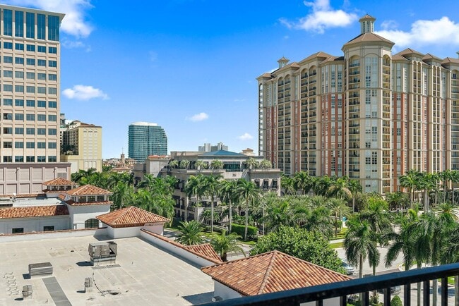 Building Photo - 651 Okeechobee Blvd