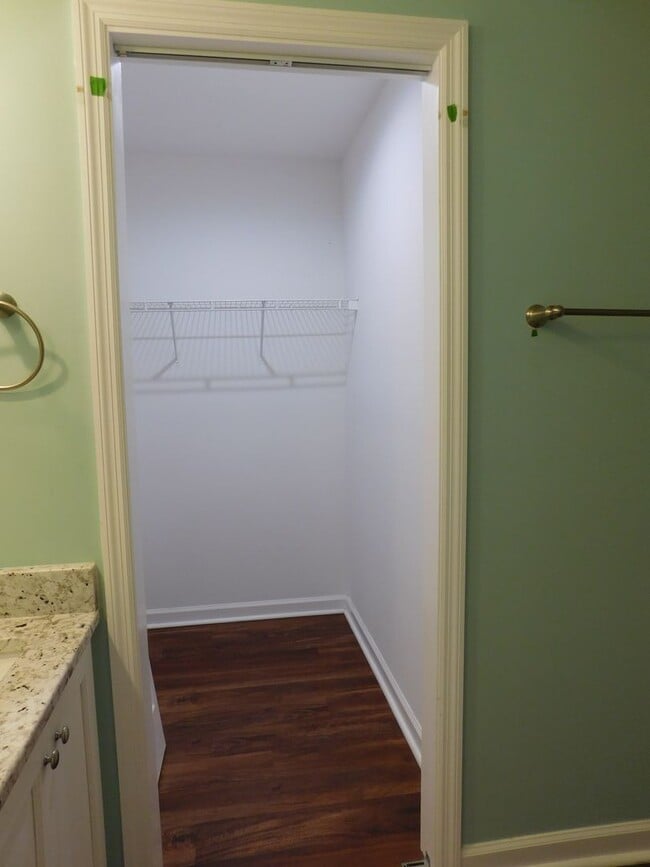 Building Photo - 7151 Windward Dr