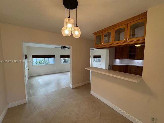 Building Photo - 18600 SW 97th Ave