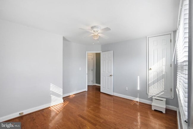 Building Photo - 3026 Channing St NE