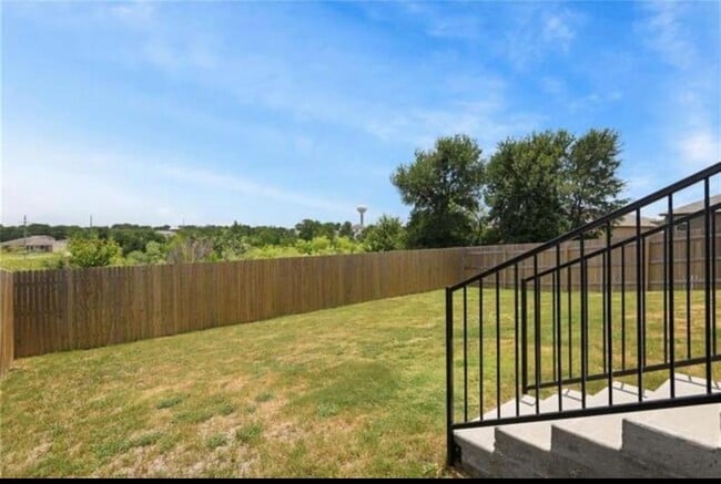 Building Photo - 15117 Diamondleaf Cove