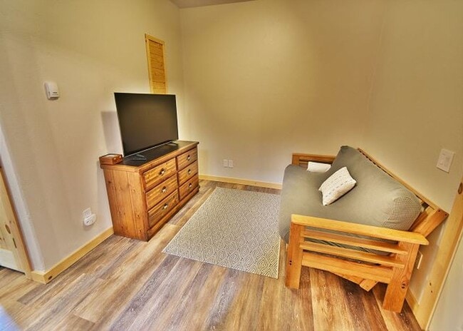 Building Photo - Summer Seasonal Rental- 734 Rocky Point Townhomes