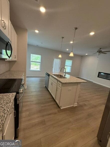 Building Photo - 2340 Ravencliff Dr