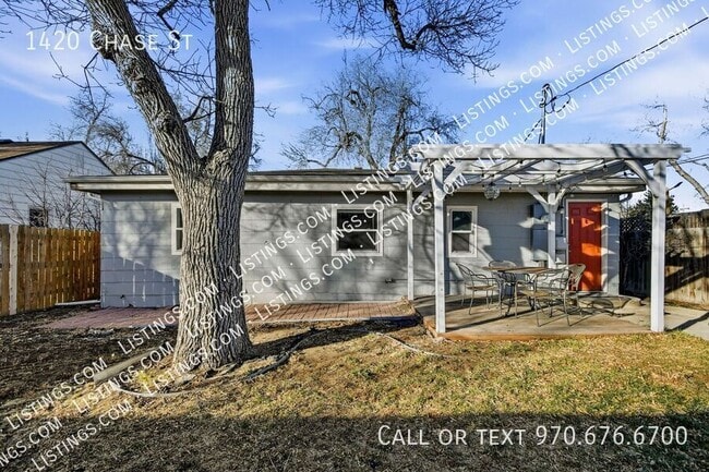 Building Photo - 1420 Chase St