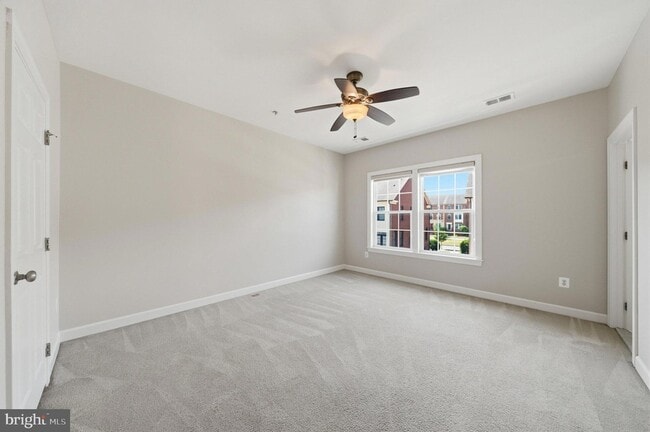 Building Photo - 8921 Amelung St