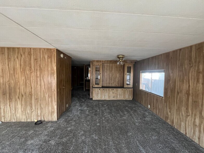 Building Photo - 5711 Columbia Way