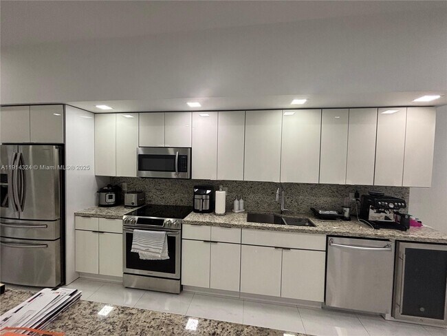 Building Photo - 8143 SW 162nd Path