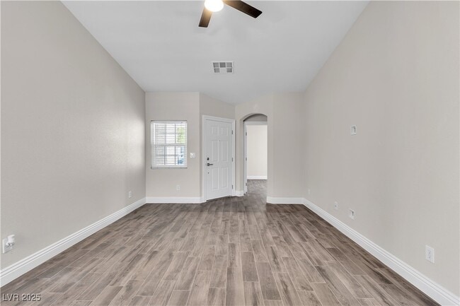 Building Photo - 7820 Milkweed Ct