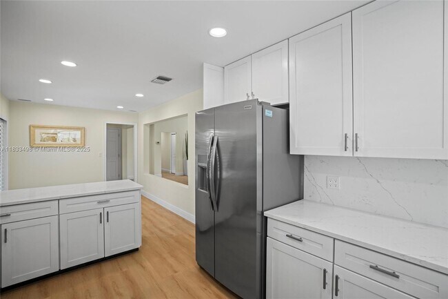 Building Photo - 3650 N 36th Ave
