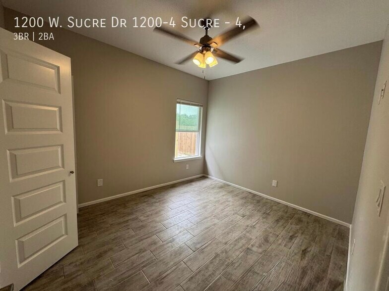 Building Photo - 1200 W Sucre Dr