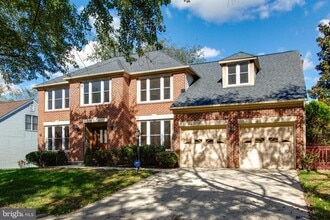 Building Photo - 1316 Pleasant Meadow Rd