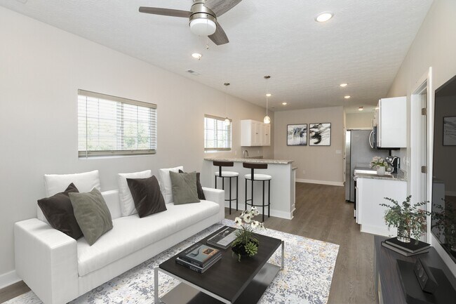 Building Photo - 225 N Hamilton Ave