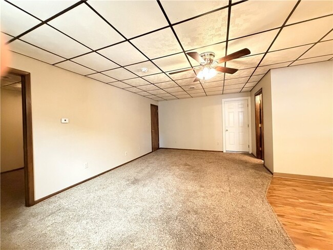 Building Photo - 24 W Pike St