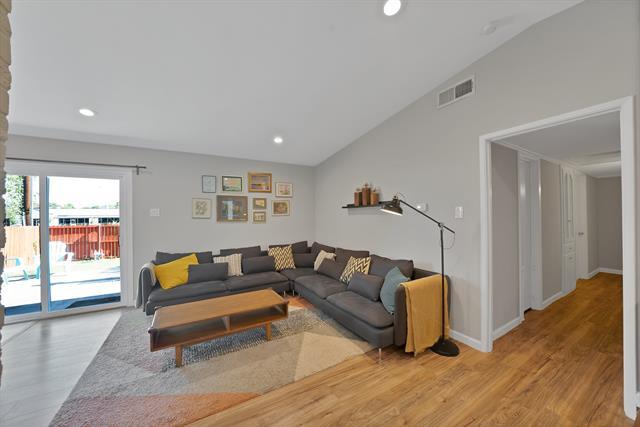 Building Photo - 1400 Lorrie Dr