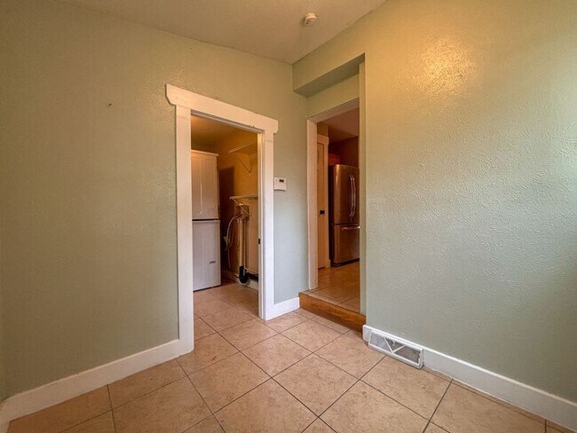 Building Photo - 3715 N Lafayette St