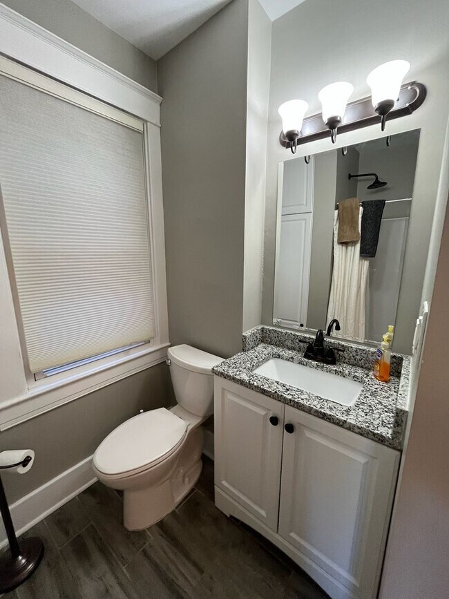 Building Photo - 2108-2110 Bardstown Rd