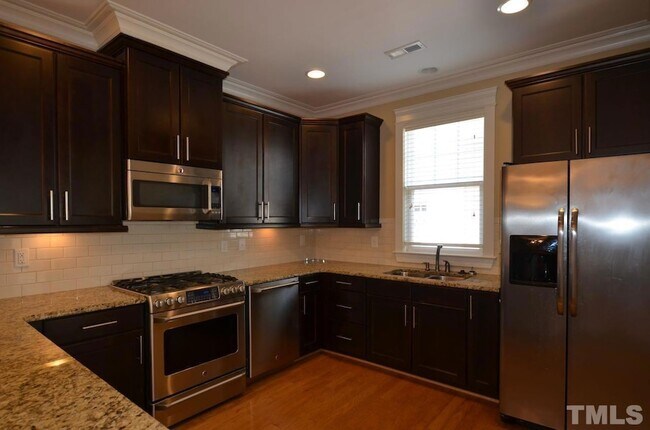 Building Photo - 1045 Philpott Dr