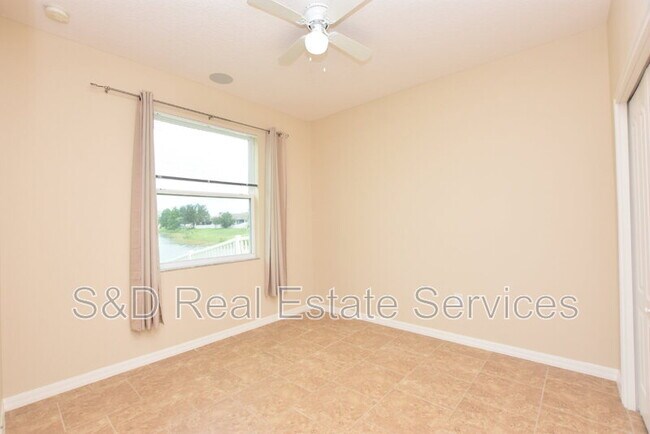 Building Photo - 5632 Aral Dr