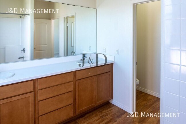 Building Photo - 8955 Valencia St