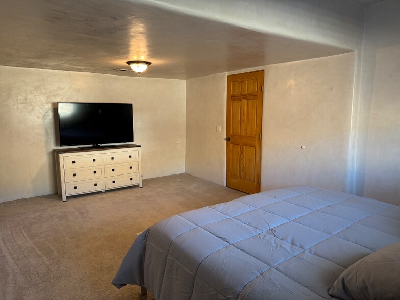 Building Photo - 354 NM-76