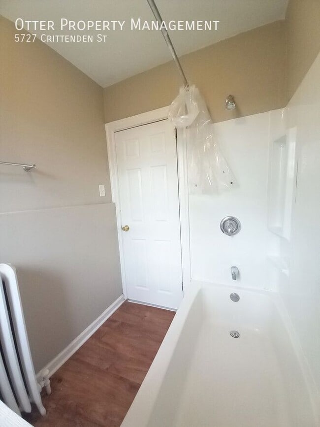 Building Photo - 5727 Crittenden St