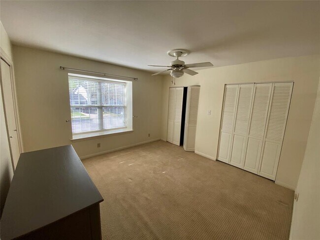 Building Photo - 6103 Bullard Dr