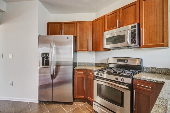 Building Photo - 15 Enterprise Ct