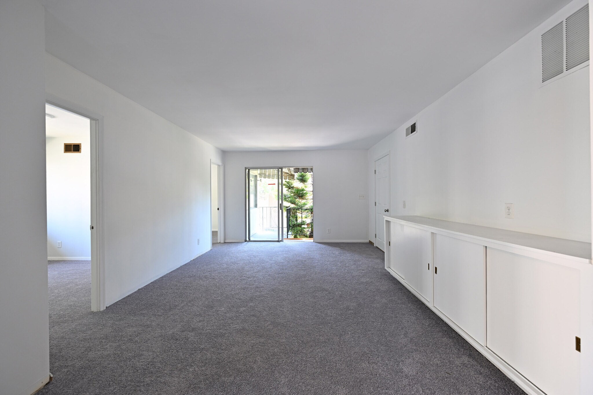 Building Photo - 11063 Ohio Ave