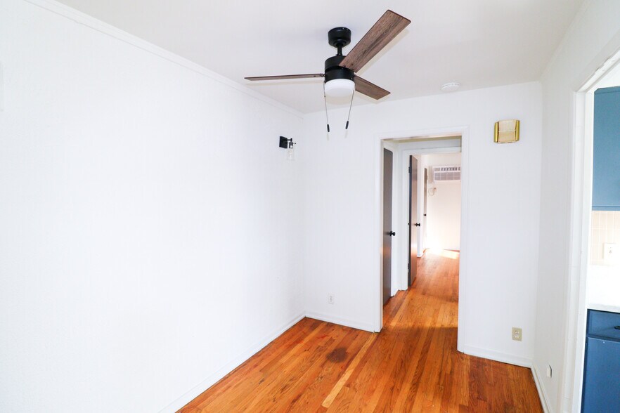 Building Photo - 1954 Rockland Ave