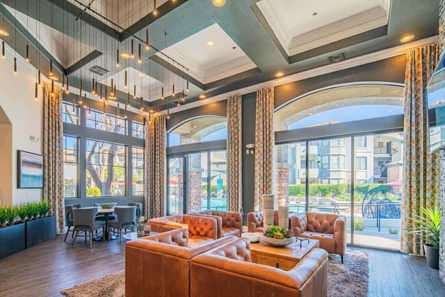 Building Photo - 7455 N 95th Ave