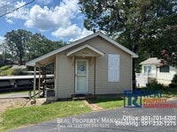 Building Photo - 105 Chambers Point