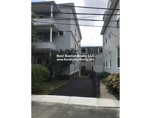 Building Photo - 2 Gilson Terrace