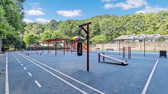 Building Photo - 1700 Hunter Ridge Ln