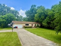 Building Photo - 1433 Alton Darby Creek Rd