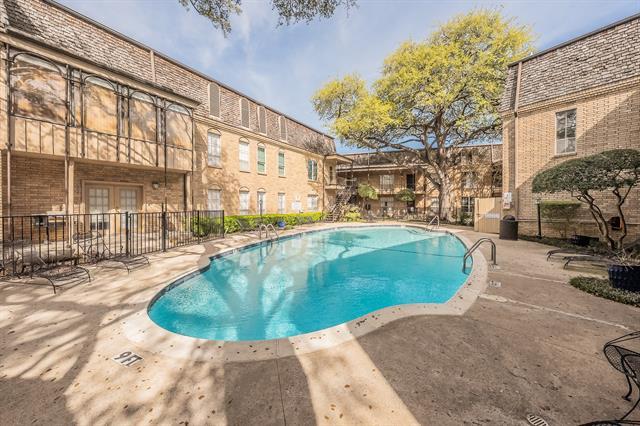 Building Photo - 4312 Bellaire Dr S