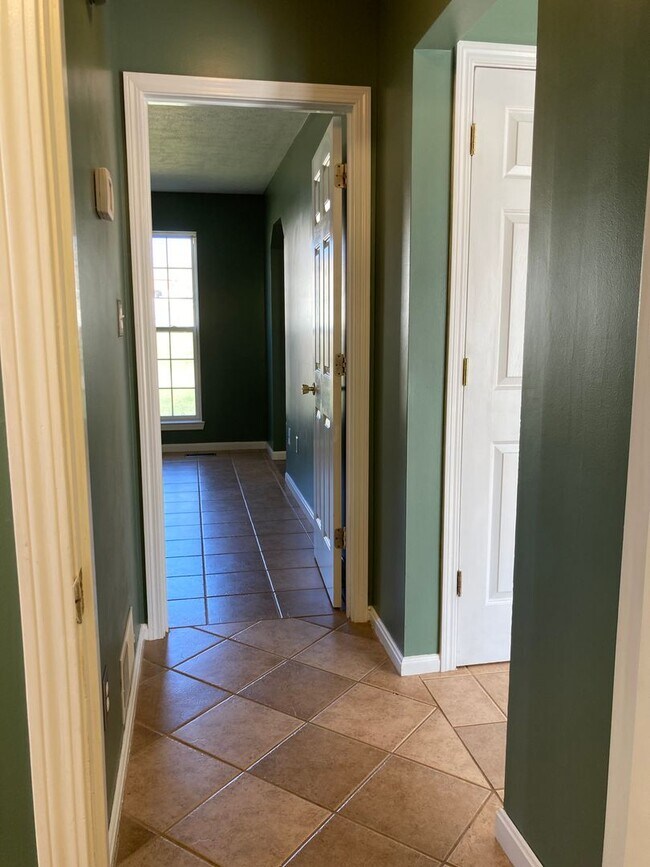 Building Photo - **Backyard offers Country Setting in City ...