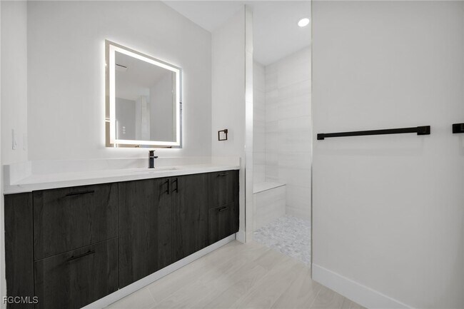 Building Photo - 3435 SW 8th Ct