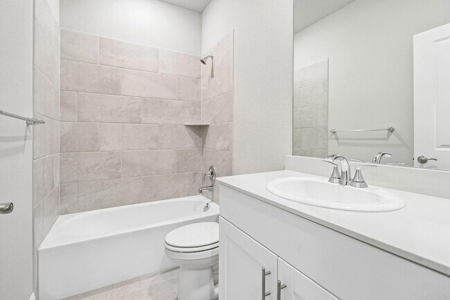 Building Photo - 6206 Castamere Dr