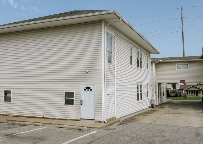 Building Photo - 1120NW