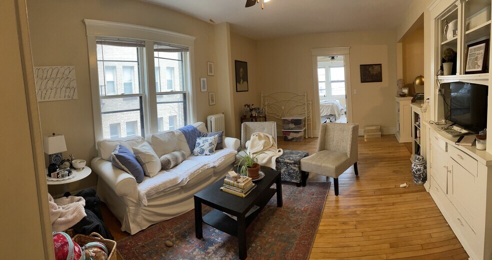 Living Room - 2409 Fremont Ave S