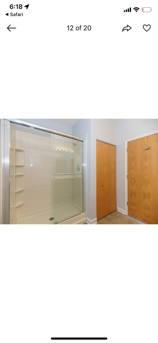 Building Photo - 221 E Cullerton St