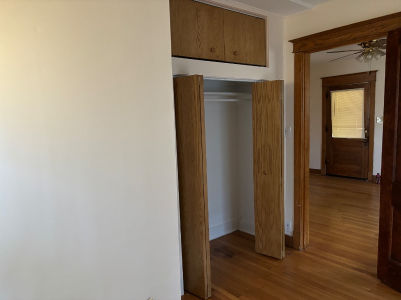 Building Photo - 715 S Oak Park Ave