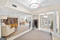 Building Photo - 4951 Brenman Park Dr